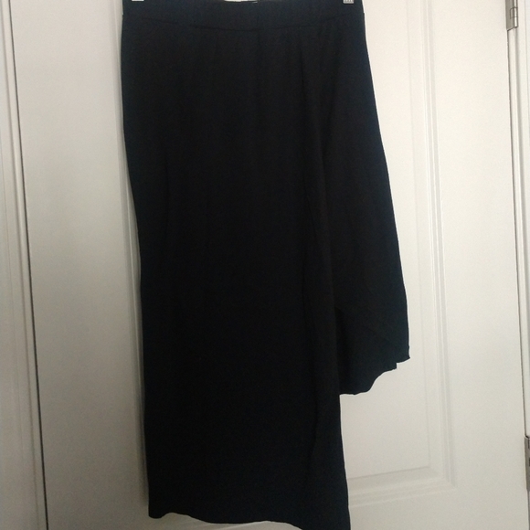 Asymmetrical Skirt - Picture 2 of 3